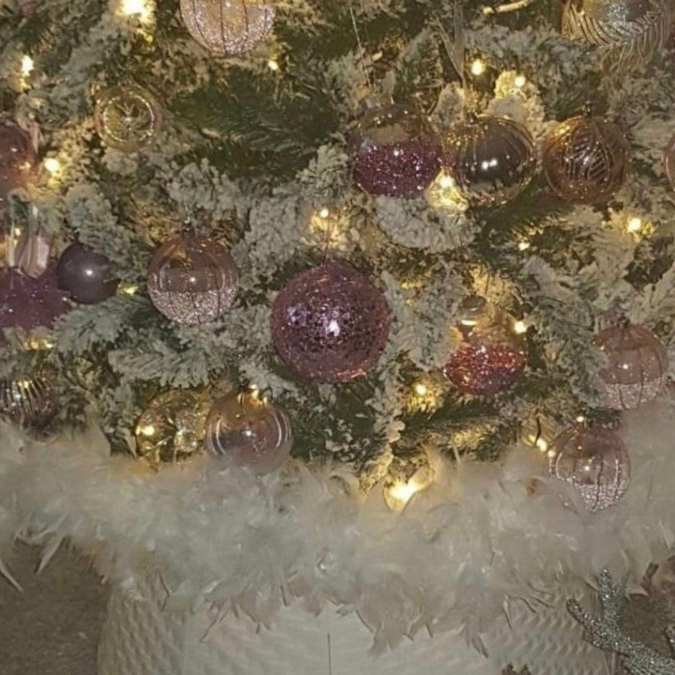 85g Thick White Feather Garland