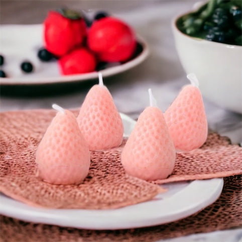 Chić & Unique Strawberry Candles