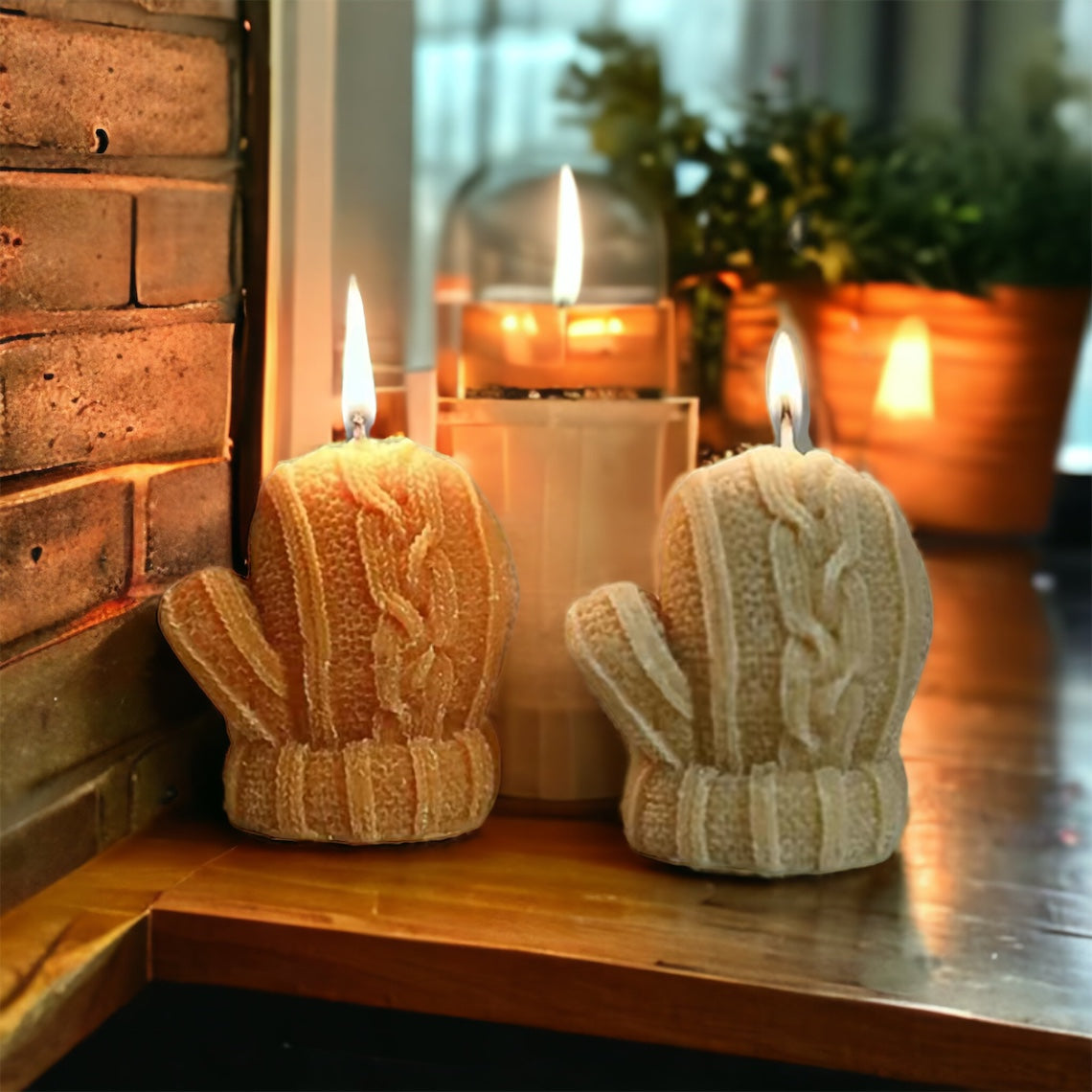 Chić & Unique Mitten Candle