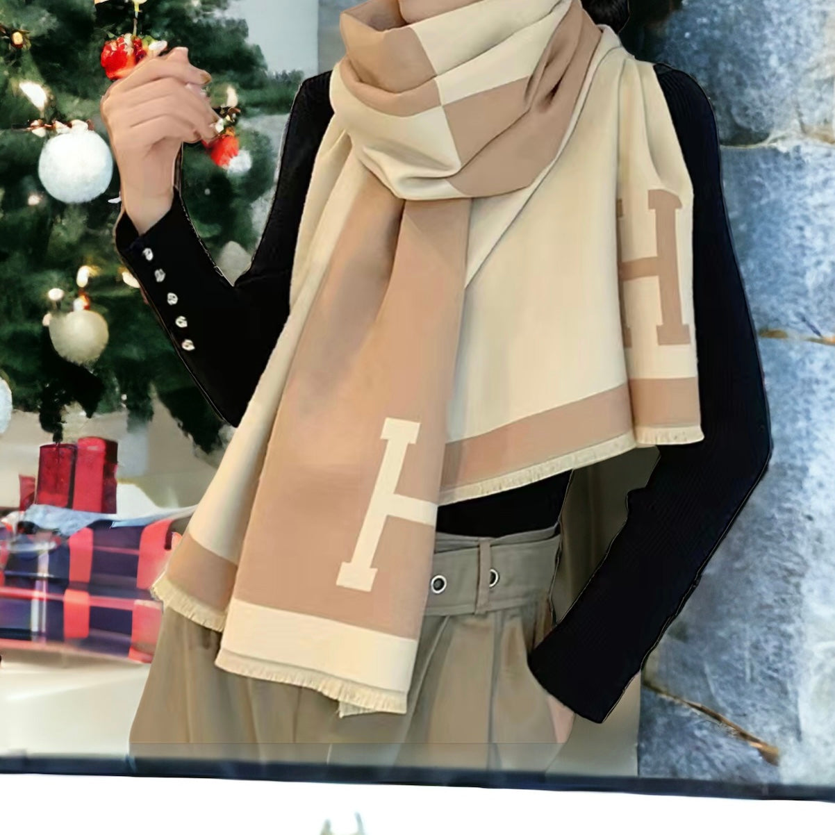 Personalised Letter H Scarf