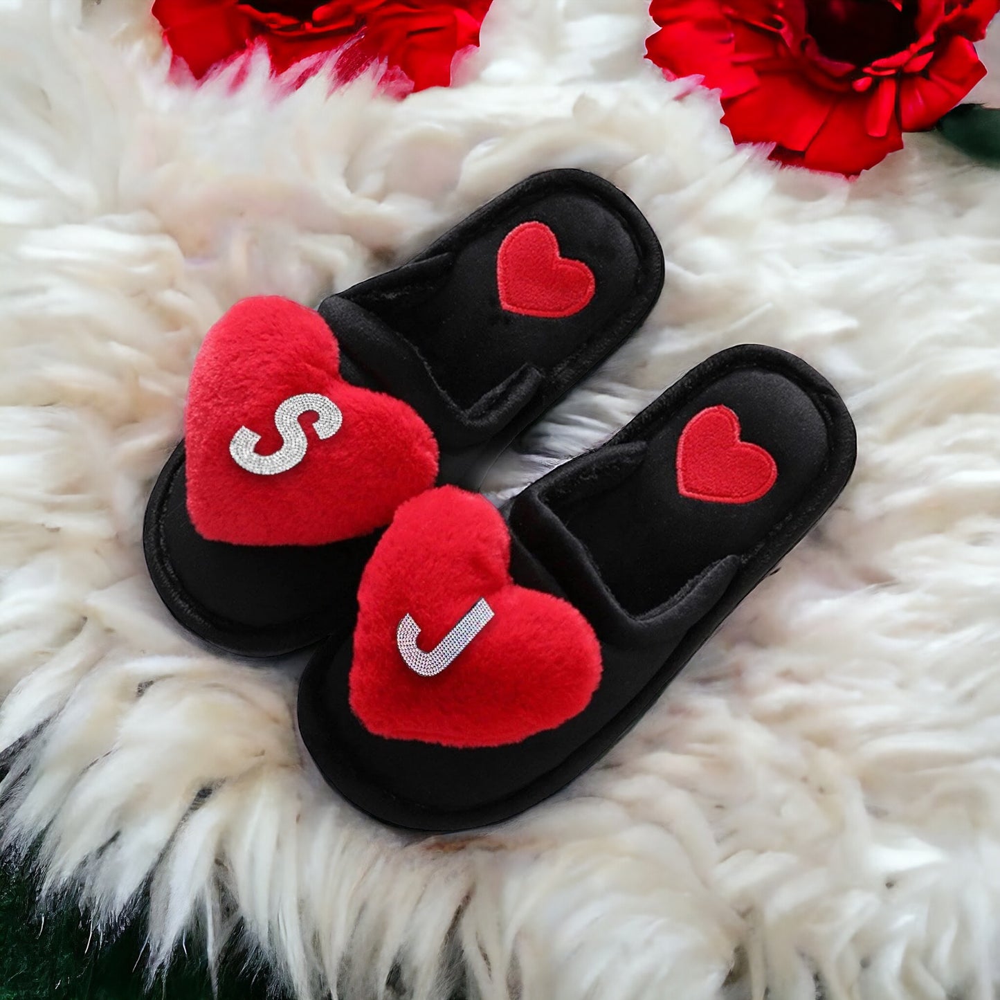 Personalised Fluffy โ๐ฅ๐ช๐ต๐ฎ๐ท๐ฝ๐ฒ๐ท๐ชโ Heart Slippers