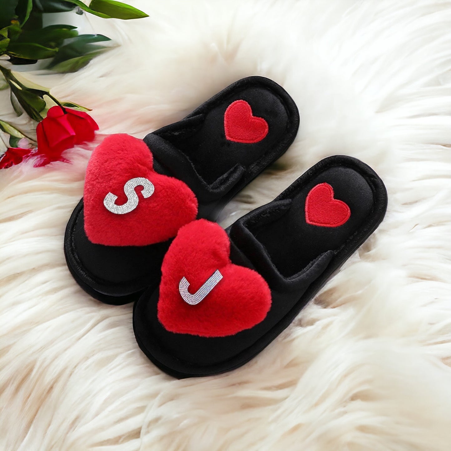 Personalised Fluffy โ๐ฅ๐ช๐ต๐ฎ๐ท๐ฝ๐ฒ๐ท๐ชโ Heart Slippers