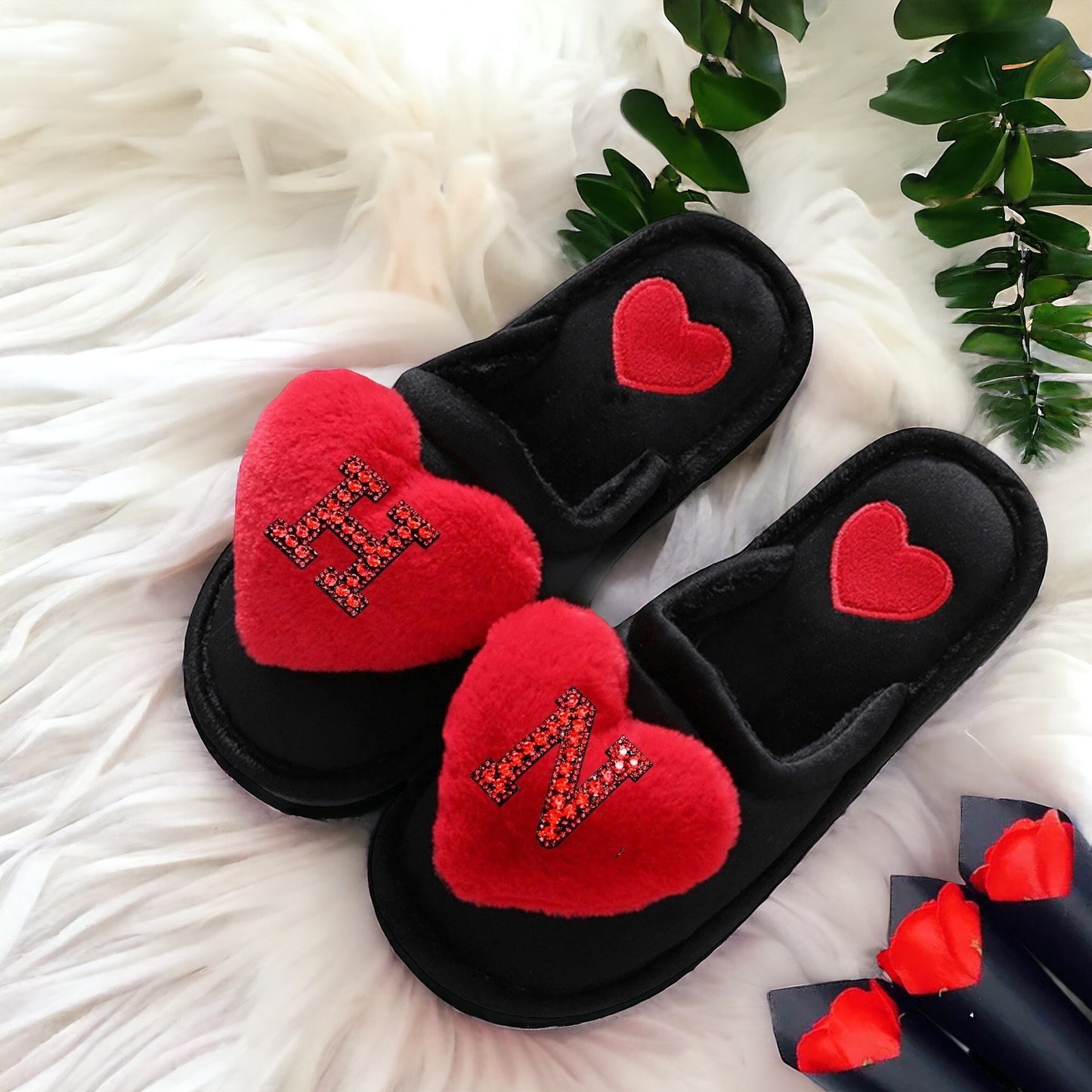 Personalised Fluffy โ๐ฅ๐ช๐ต๐ฎ๐ท๐ฝ๐ฒ๐ท๐ชโ Heart Slippers