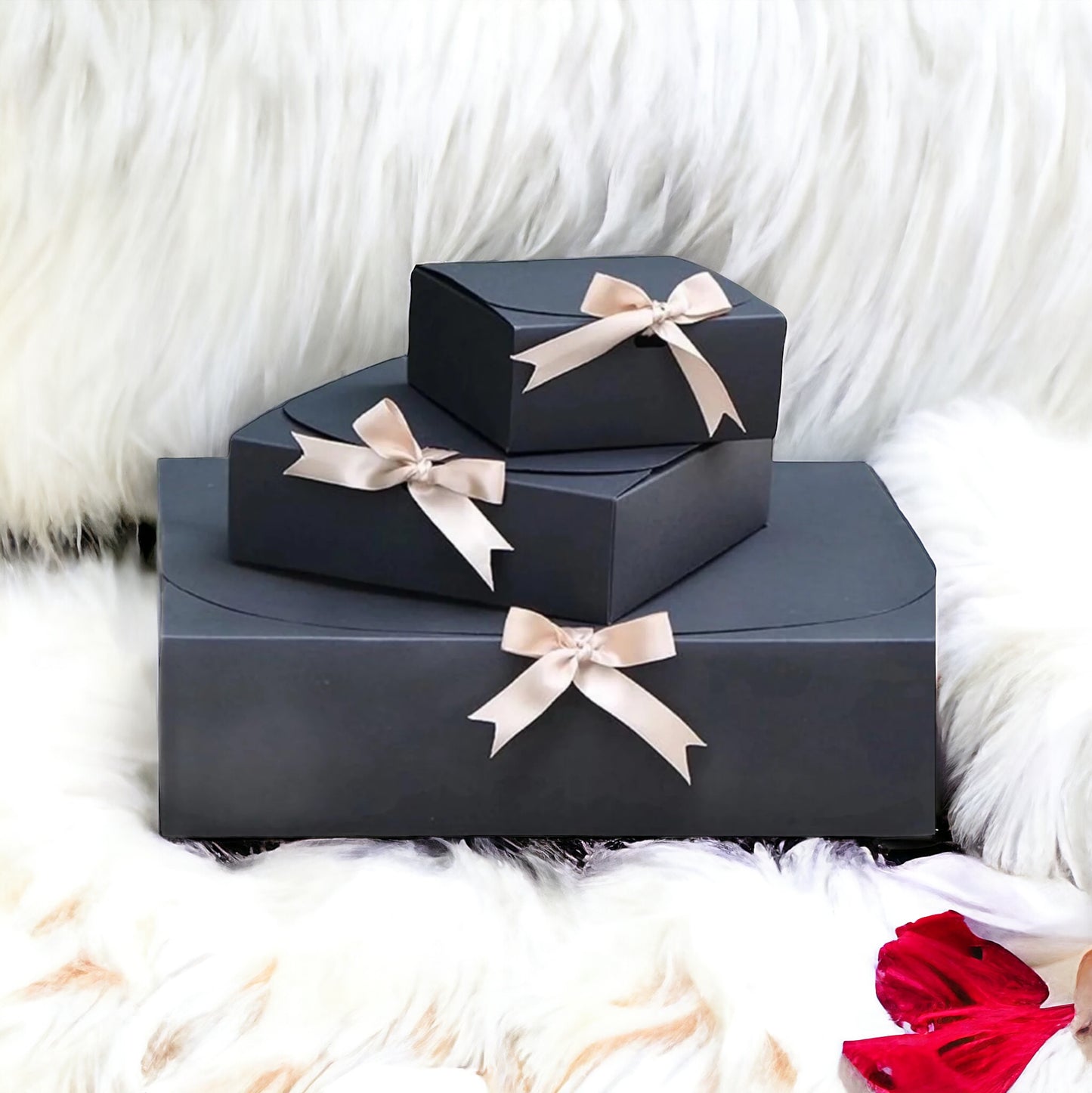 Personalised Fluffy โ๐ฅ๐ช๐ต๐ฎ๐ท๐ฝ๐ฒ๐ท๐ชโ Heart Slippers