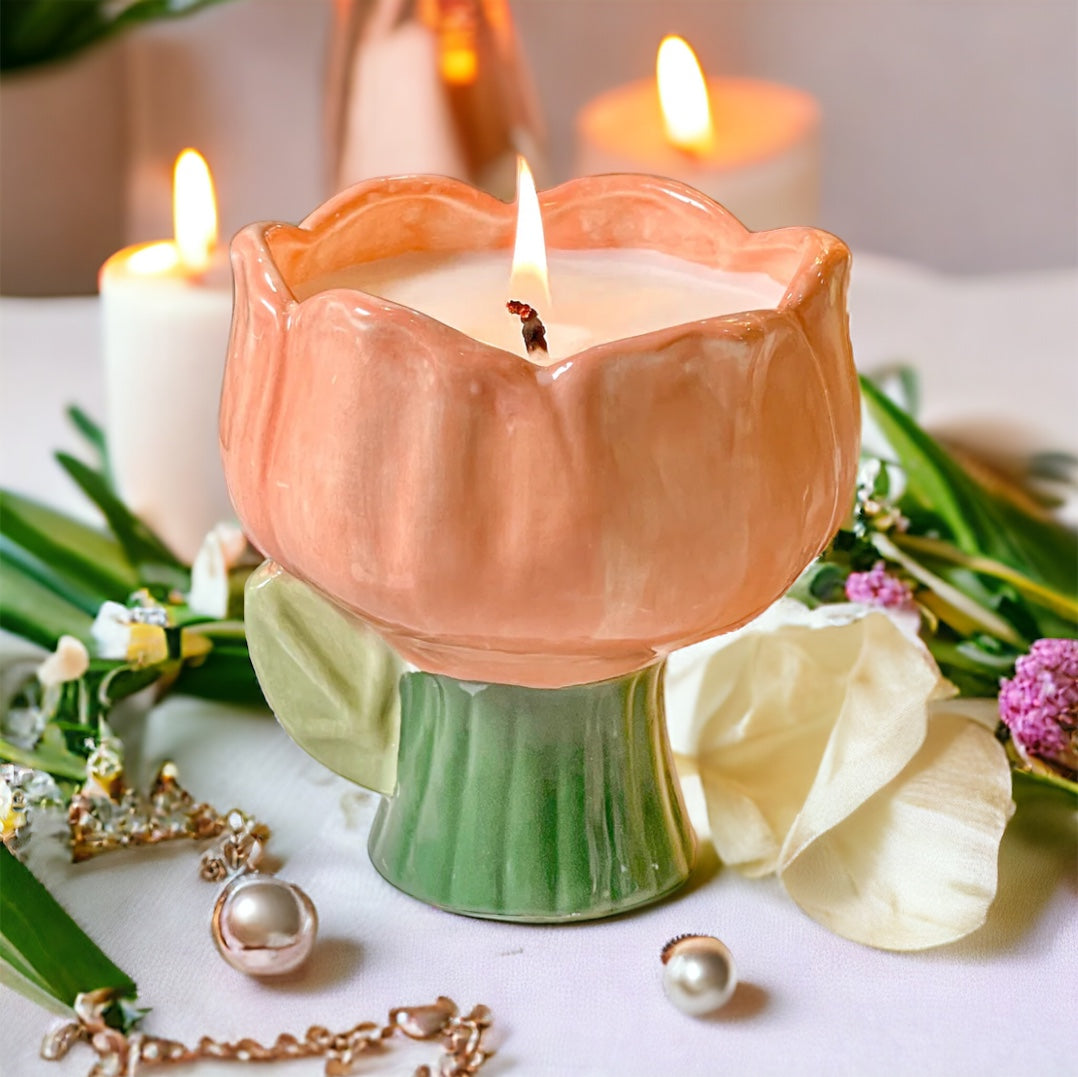 Ćhic & Unique Luxury Ceramic Tulip Candle
