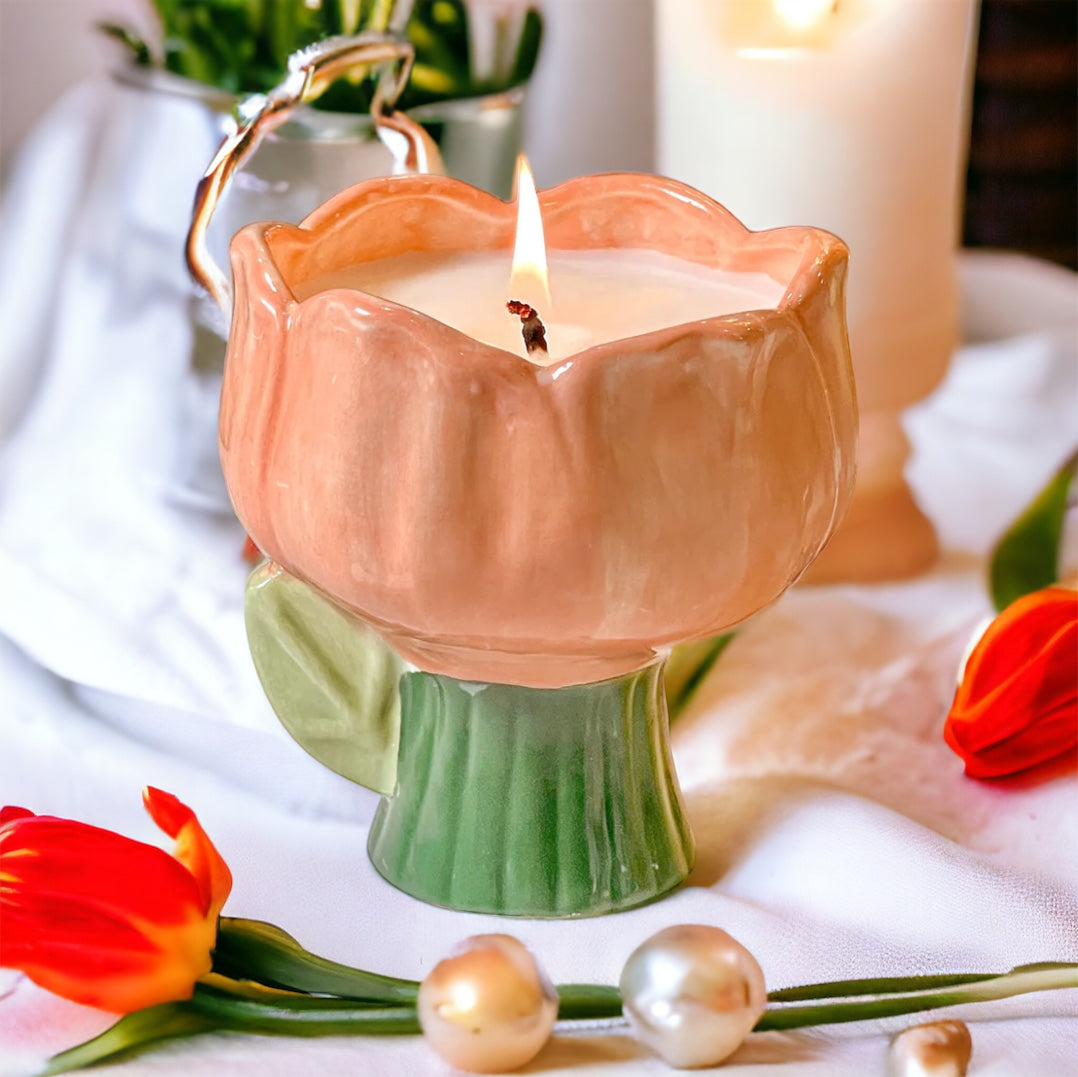 Ćhic & Unique Luxury Ceramic Tulip Candle