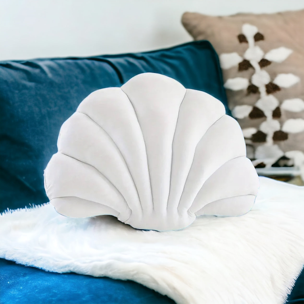 Soft Velvet Shell Shape Cushions