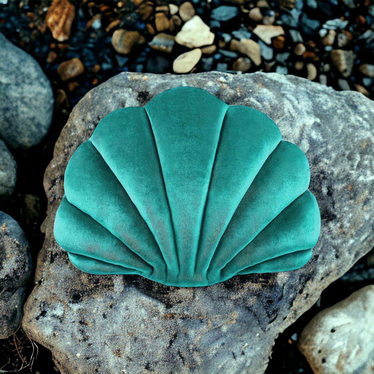Soft Velvet Shell Shape Cushions