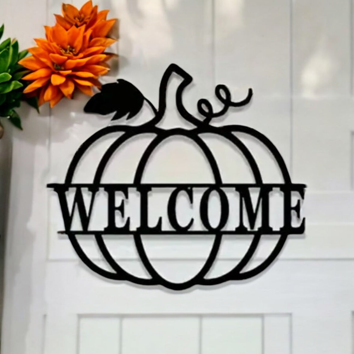 Metal Pumpkin Welcome Sign