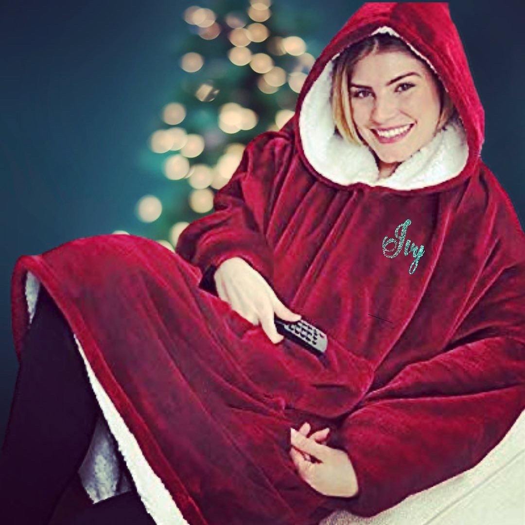 Personalised Giant Thick Fluffy ‘𝓖𝓮𝓸𝓻𝓰𝓪’Hoodie Blanket - Pretty Little Presents