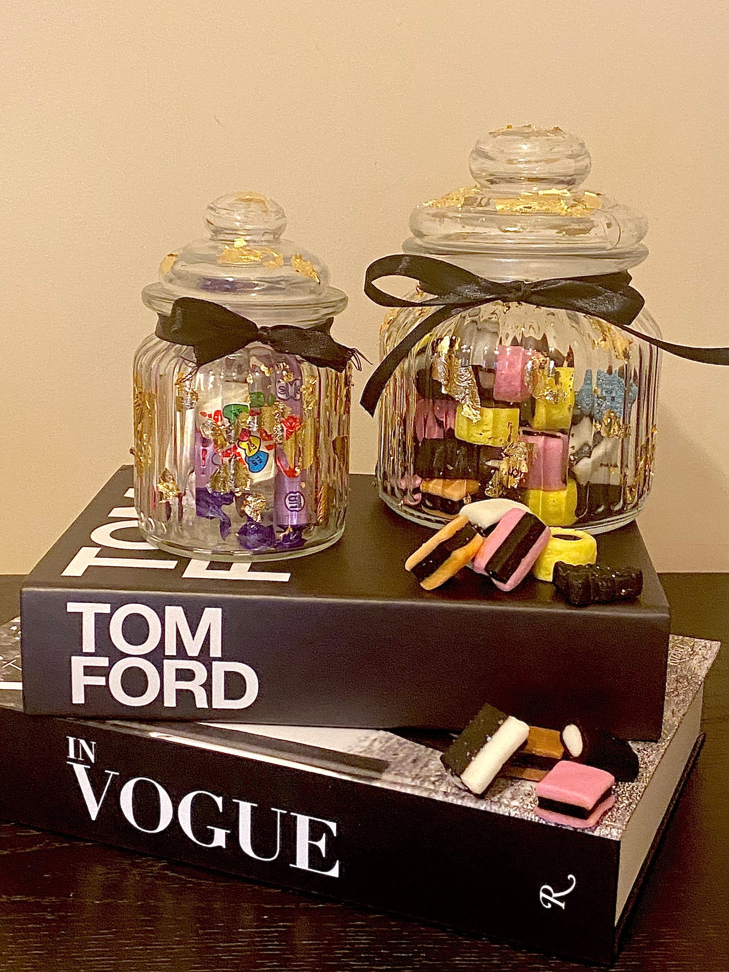 Unique Hand Foiled '𝓚𝓮𝓮𝓹 𝓘𝓽 𝓢𝔀𝓮𝓮𝓽' Candy Jar