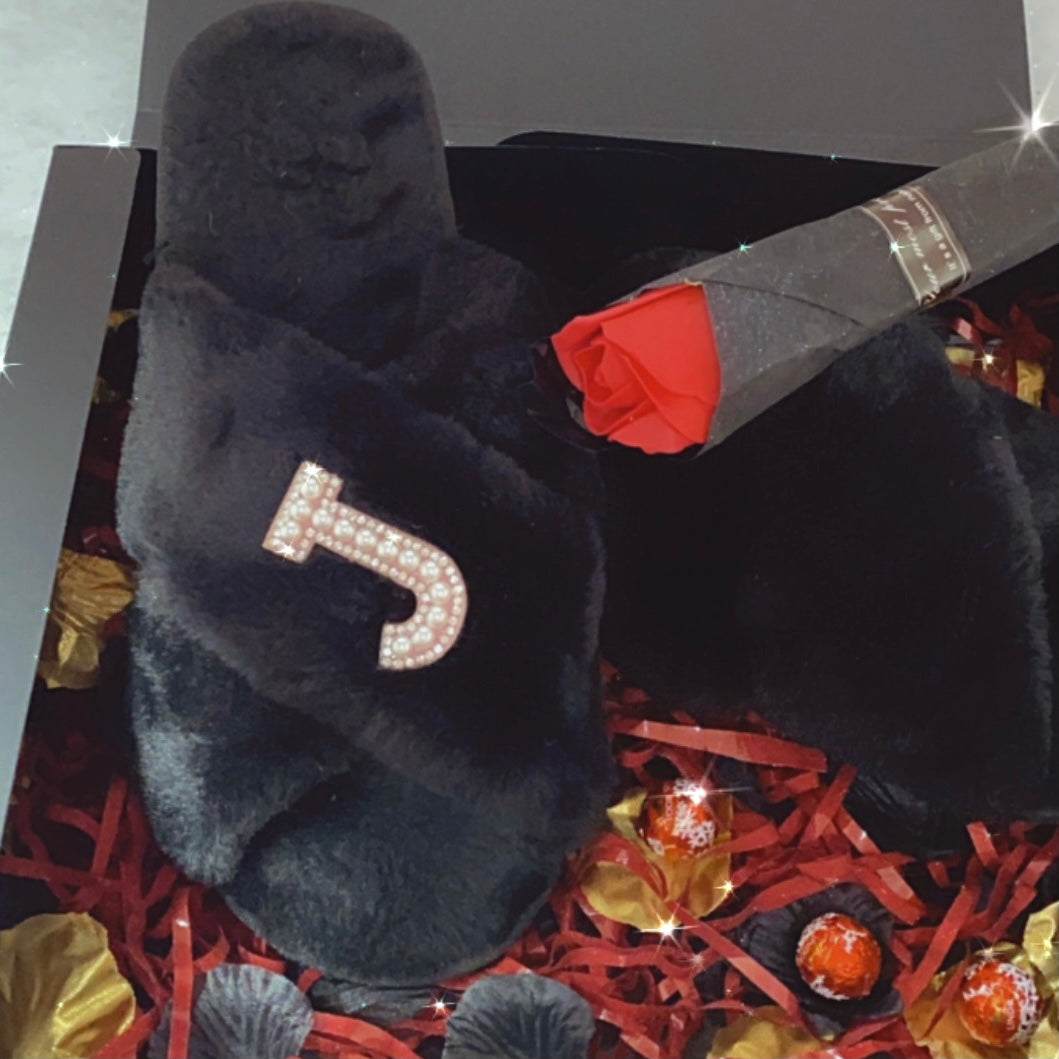 Personalised Fluffy β ππ»ππΈπ·π β Black Slippers