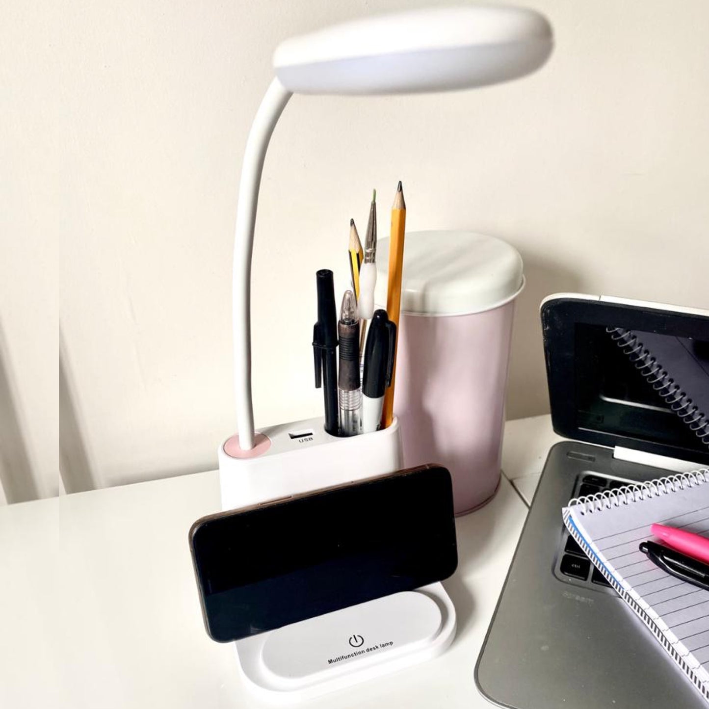 Multi-Functional ‘𝓕𝓮𝓵𝓲𝔁' Desk Lamp