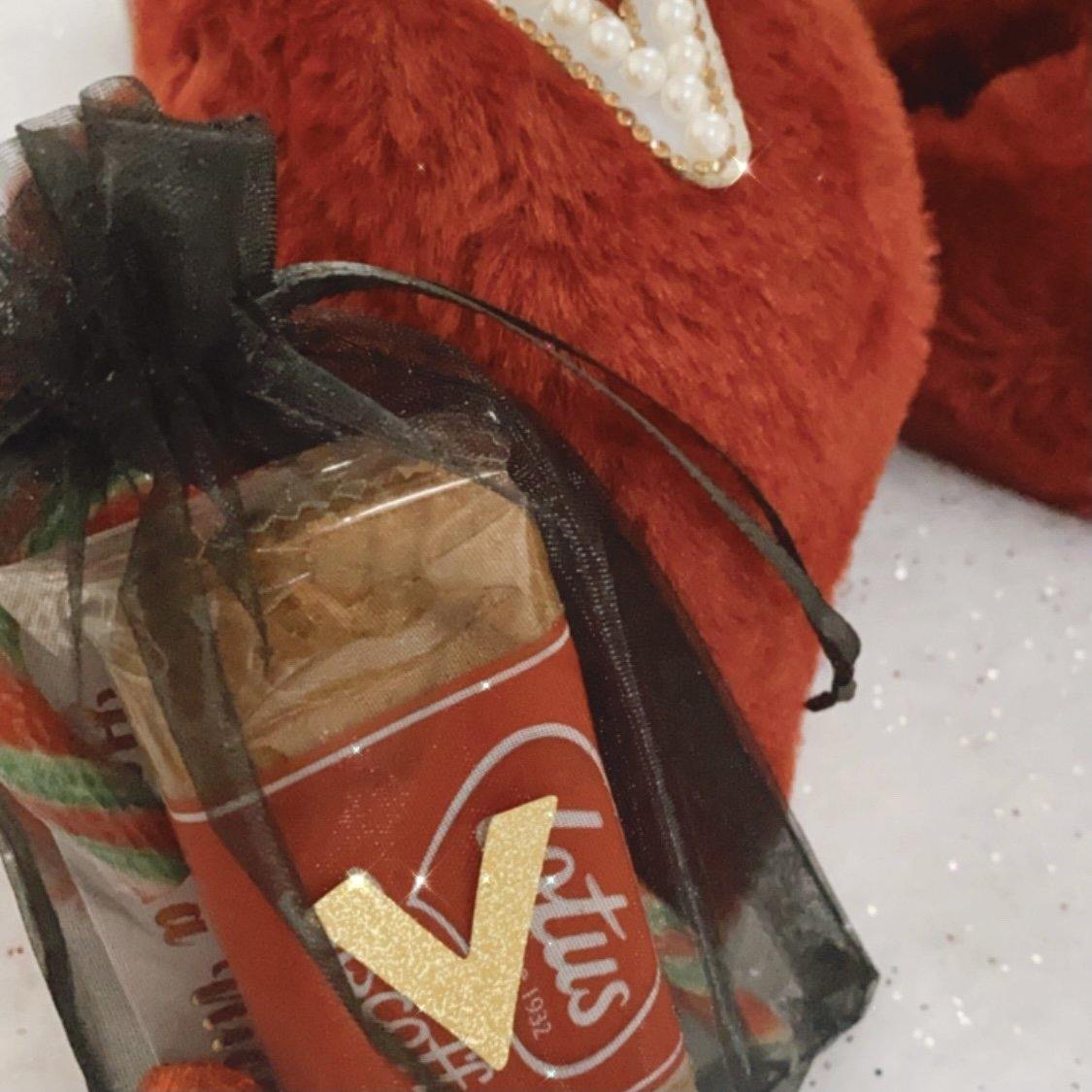 Personalised βπ’πͺπ·π½πͺ ππͺπ«πβ Red Wine Fur Slippers - Pretty Little Presents