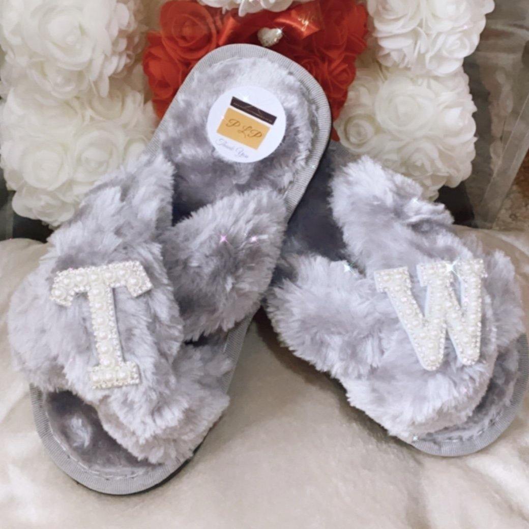 Children’s Customised ‘𝓕𝓵𝓸𝓻𝓮𝓷𝓬𝓮’ Slippers. - Pretty Little Presents