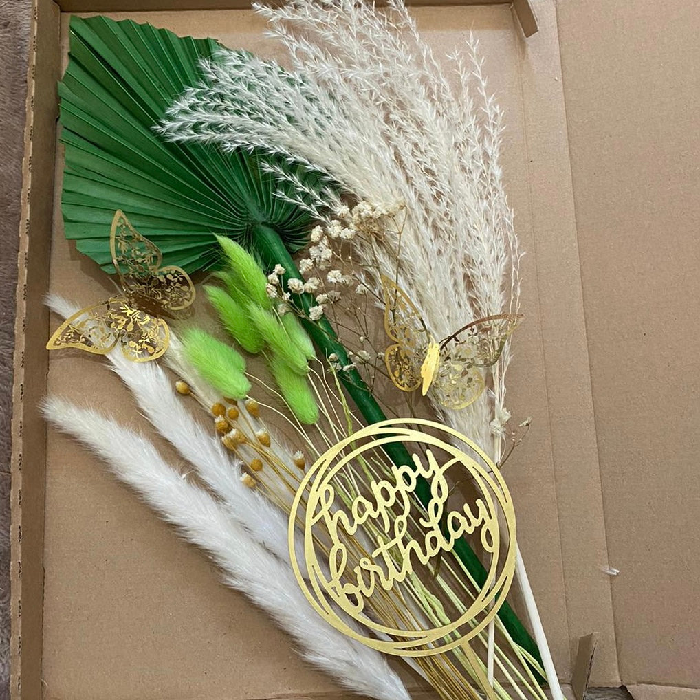 Letterbox Palm Spear & Pampas EVELYN Bouquet