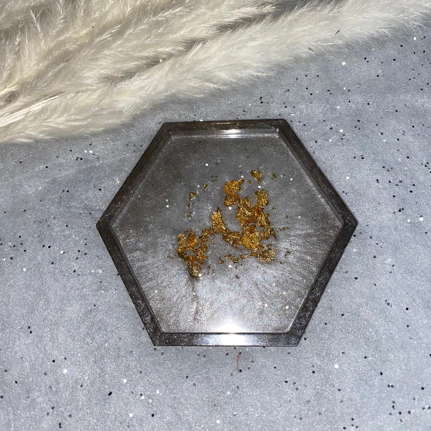 Hexagon Shimmer ‘ 𝓗𝓪𝓽𝓽𝓲𝓮’ Tray