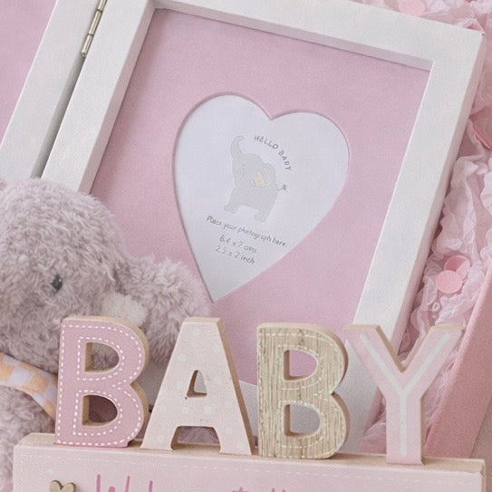 Luxury New Baby Gift Box – Pink or Blue