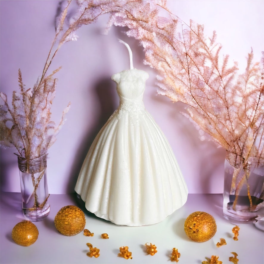 Chić & Unique Bride Candle