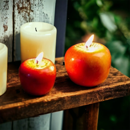 Chić & Unique Apple Candle