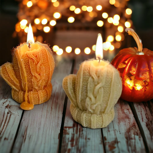 Chić & Unique Mitten Candle
