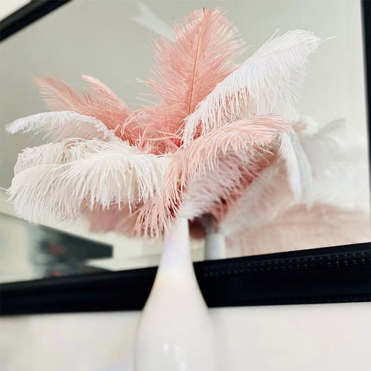 Beautiful Mix of '𝓑𝓵𝓾𝓼𝓱 & 𝓦𝓱𝓲𝓽𝓮 Ostrich Feather Bouquet