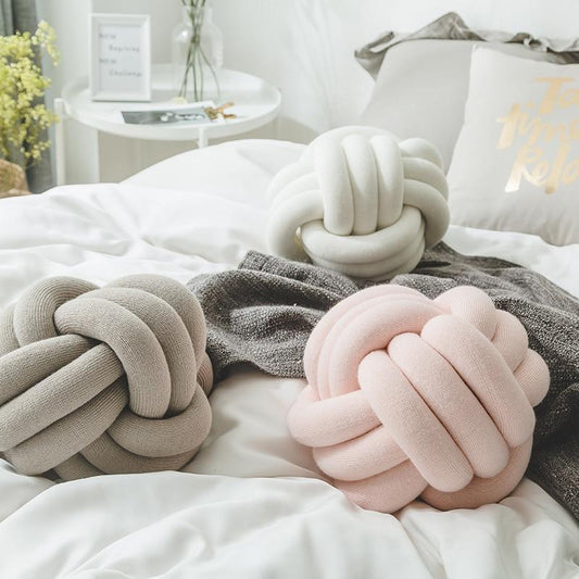 Soft Handmade Knot Trend '𝓝𝓲𝓷𝓪' Cushions
