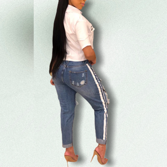 Ladies Luxury ‘ 𝓒𝓱𝓪𝓷𝓽𝓮𝓵𝓵𝓮´ Shirt - Pretty Little Presents
