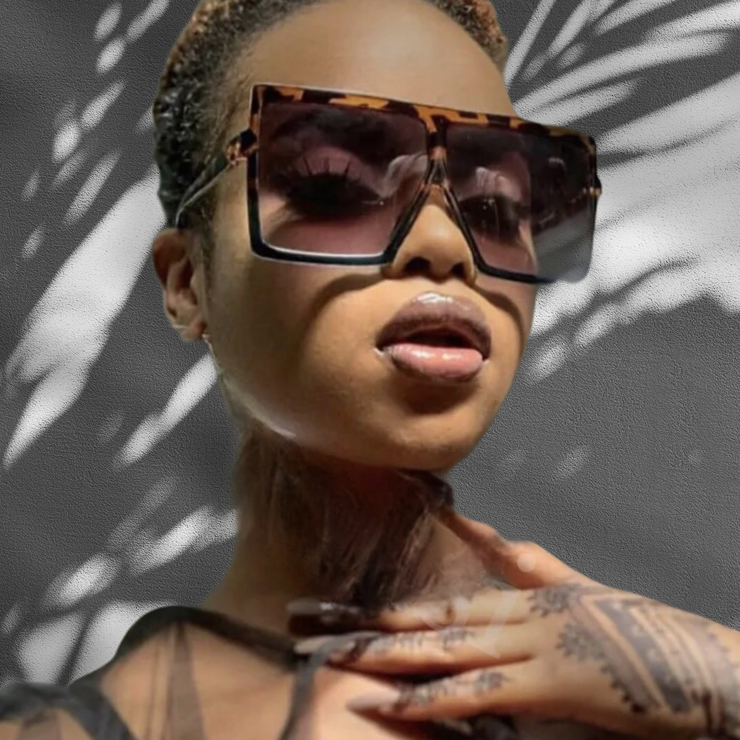 Oversized Statement ‘𝓟𝓪𝓶𝓶𝔂’ Sunglasses - Pretty Little Presents