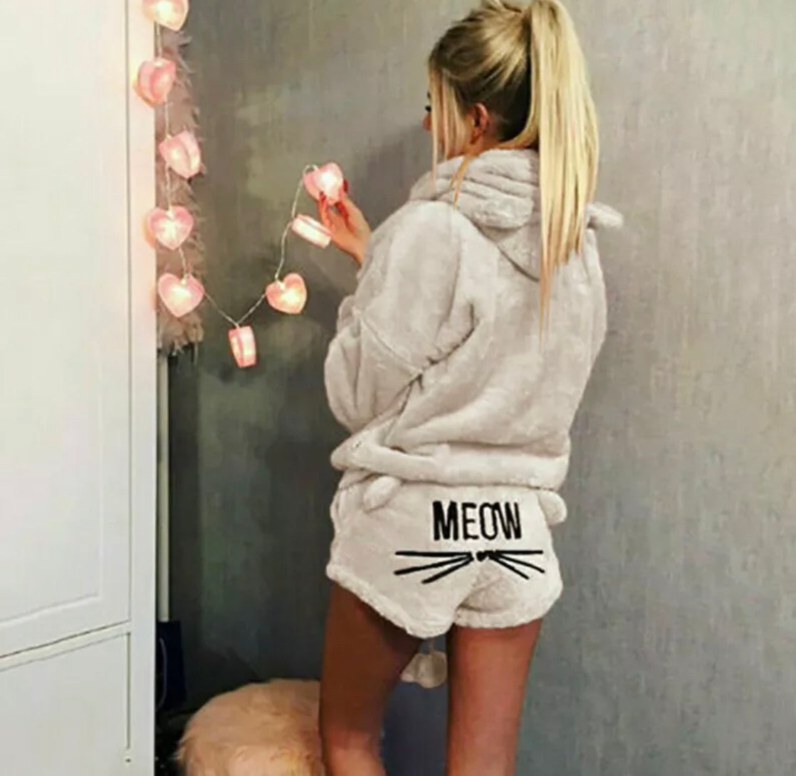Cute & Cosy 2 Piece Fluffy Fleece Meow Pyjama Set Loungewear