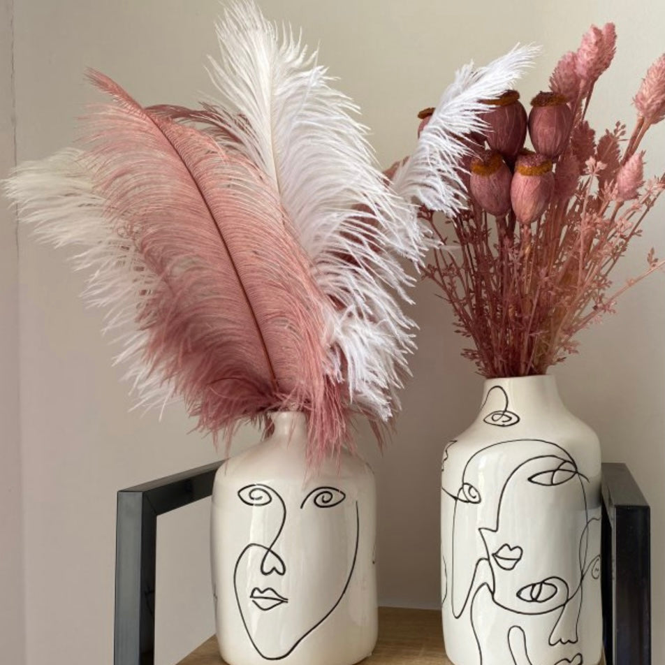 Beautiful Mix of '𝓑𝓵𝓾𝓼𝓱 & 𝓦𝓱𝓲𝓽𝓮 Ostrich Feather Bouquet