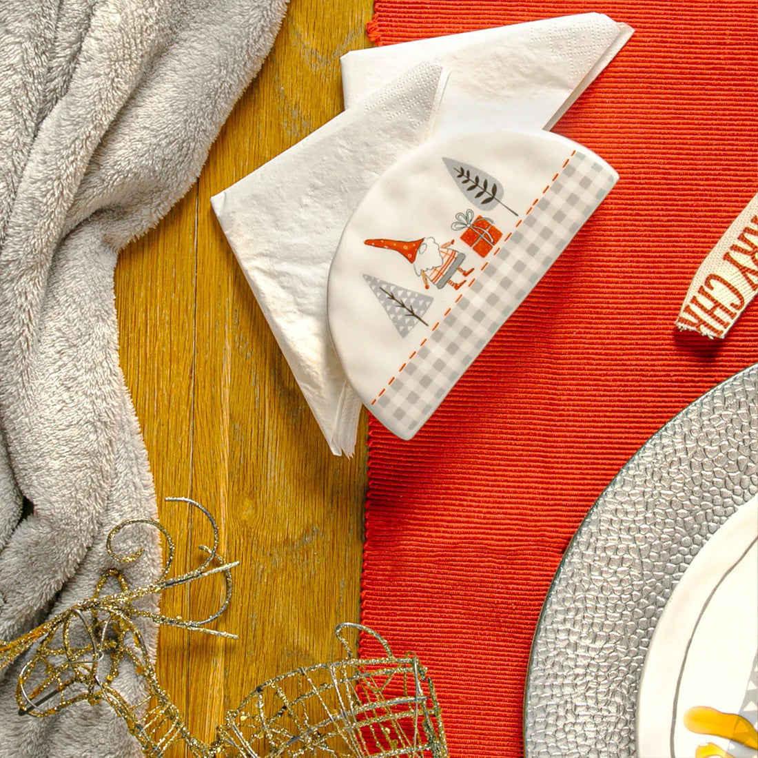 Seasonal Christmas Napkin Holder