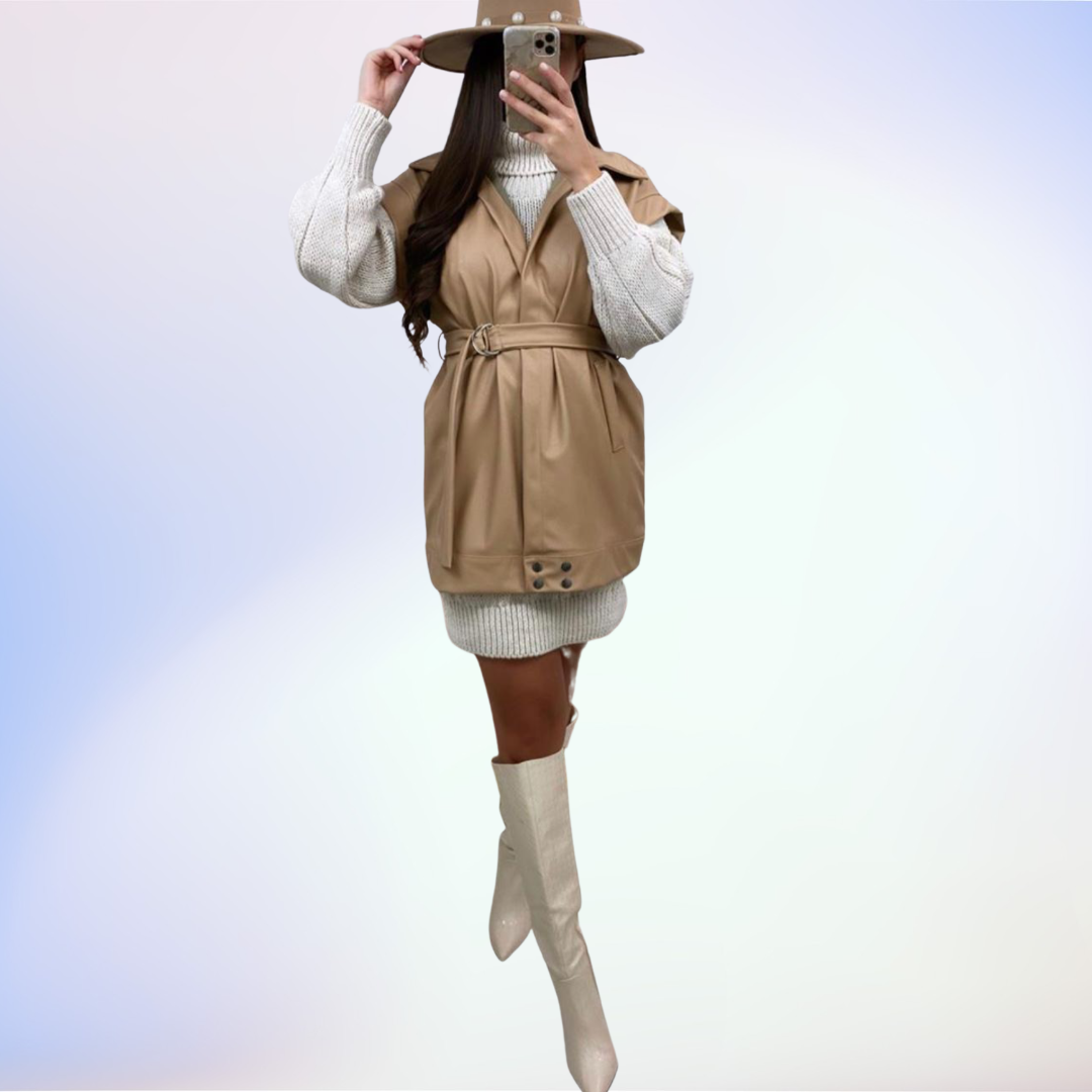 Leatherette ‘𝓛𝔂𝓷𝓮𝓽𝓽𝓮‘ Sleeveless Jacket - Pretty Little Presents
