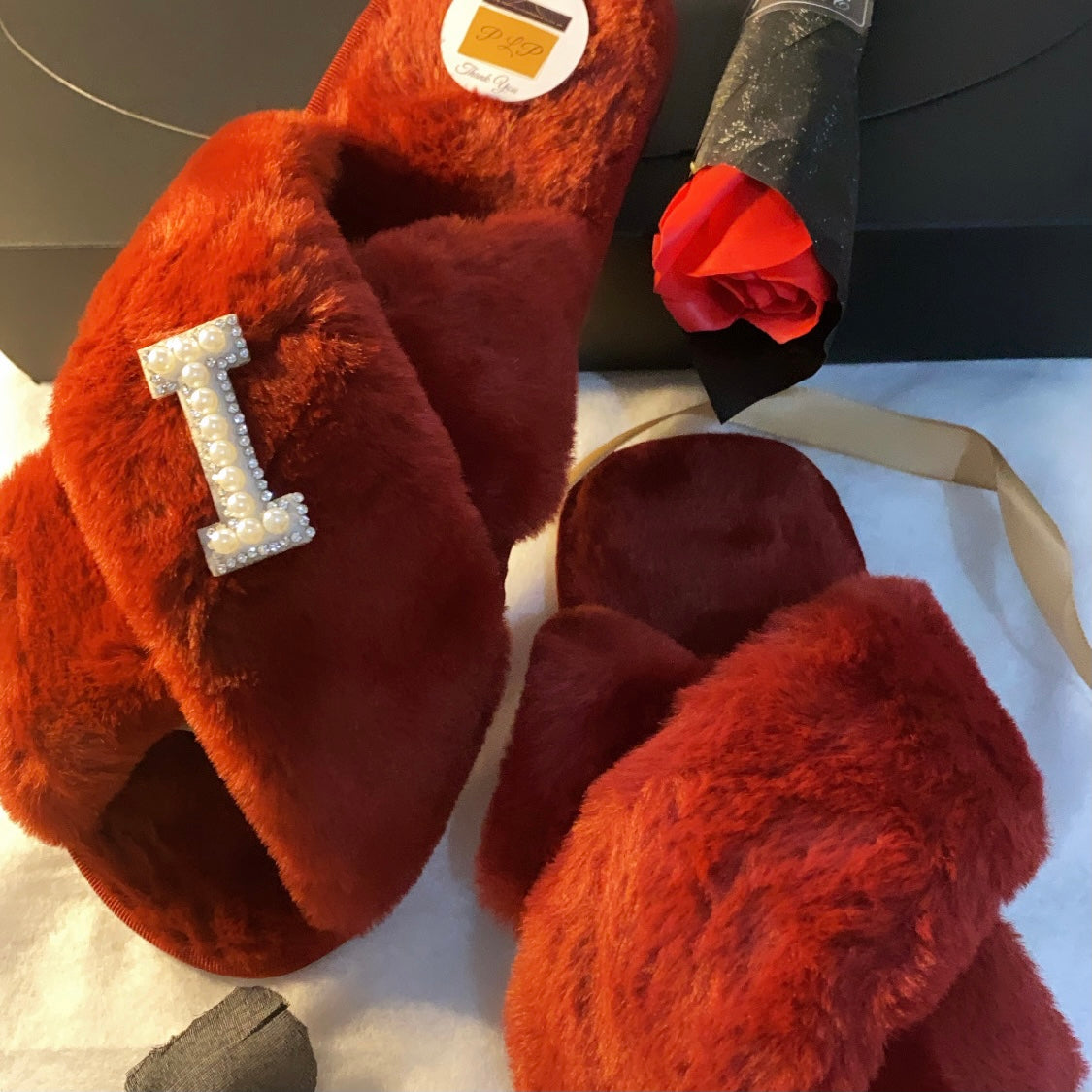 Personalised Fluffy ‘ 𝓜𝓮𝓻𝓵𝓸𝓽 ’ Red Wine Slippers