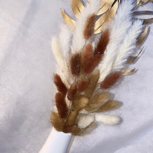 Fluffy ‘𝓦𝓸𝓸𝓭𝔂’ Mixed Pampas Bunny Tails