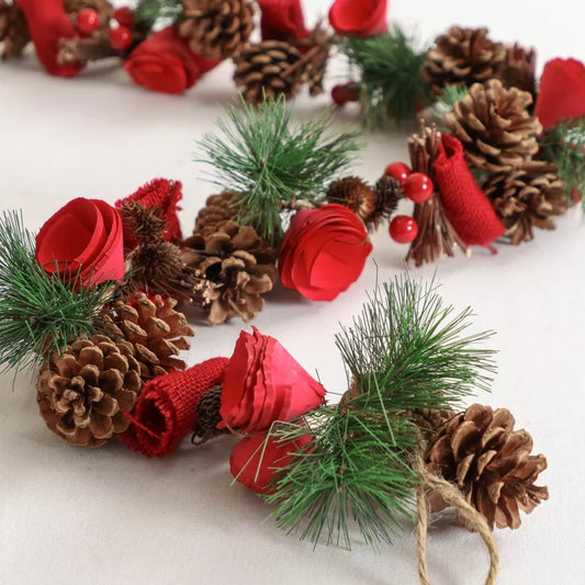 Traditional Luxury Beautiful Red Winter Rose Christmas Garland